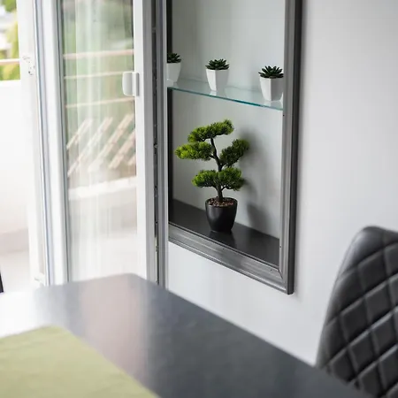 Ferara Apartment *