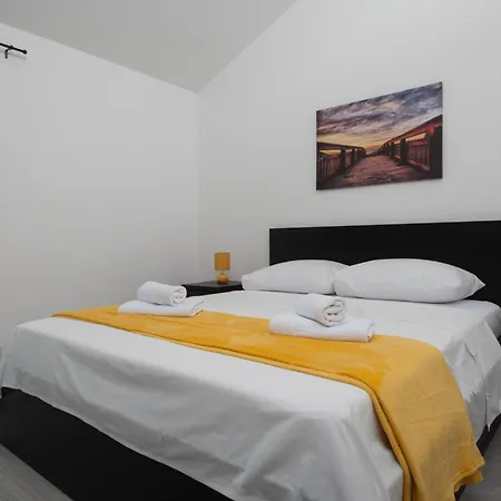 Ferara Apartment