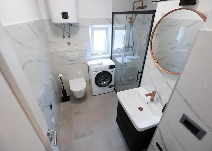 Ferara ビオグラード・ナ・モル