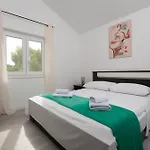 Ferara *