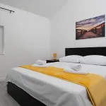 Ferara * Biograd Na Moru