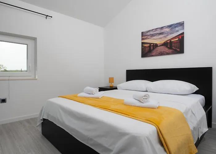 Ferara * Biograd na Moru